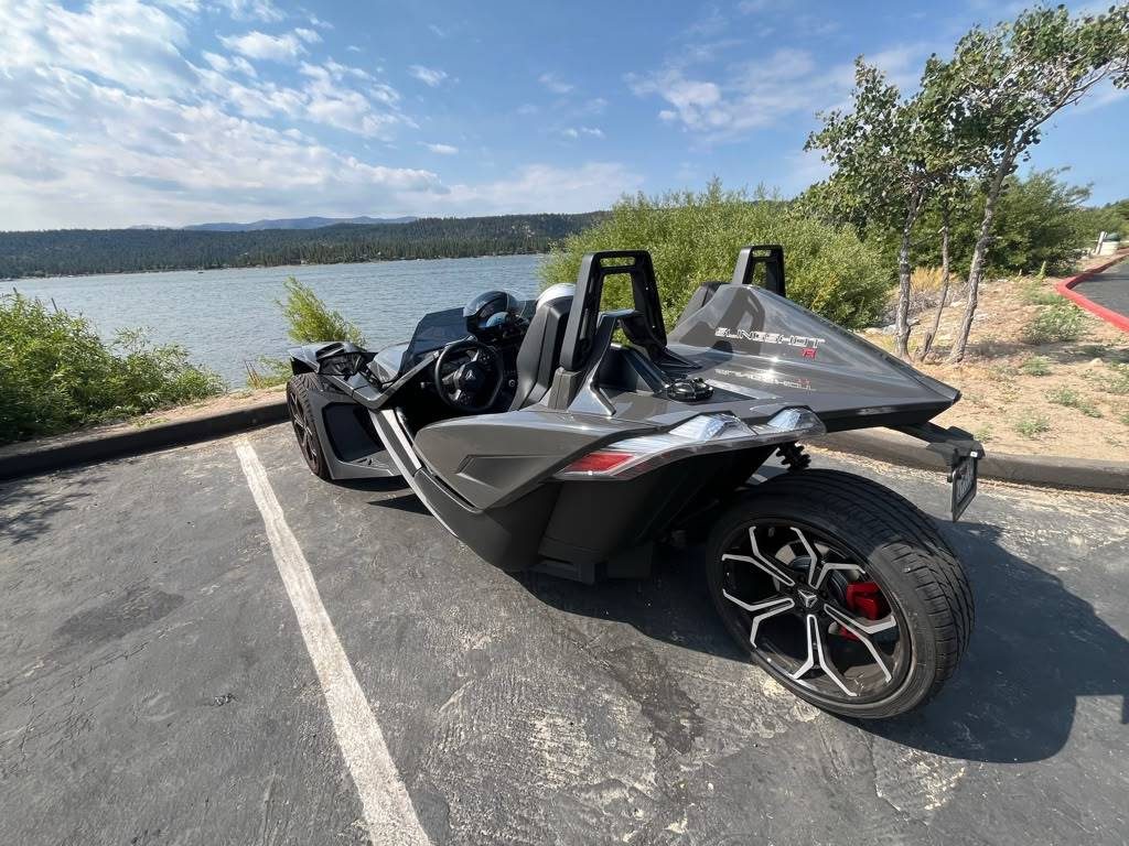 Slingshot R parked at Big Bear Lake